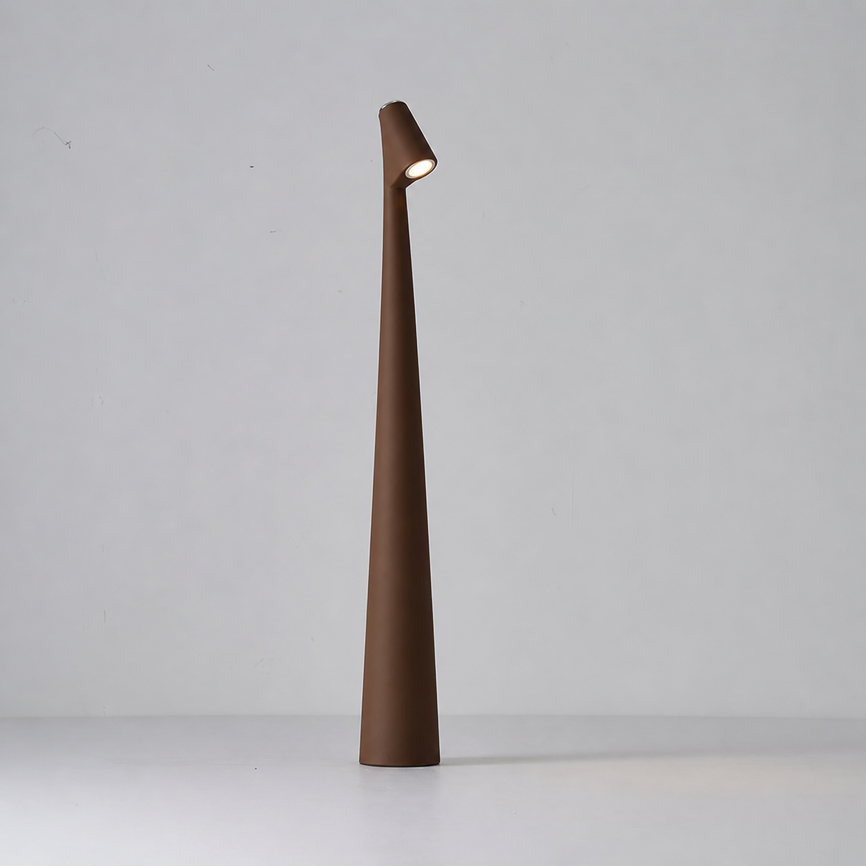 Modern Cordless Aluminum Table Lamp with Aesthetic Design And Dimmable Feature