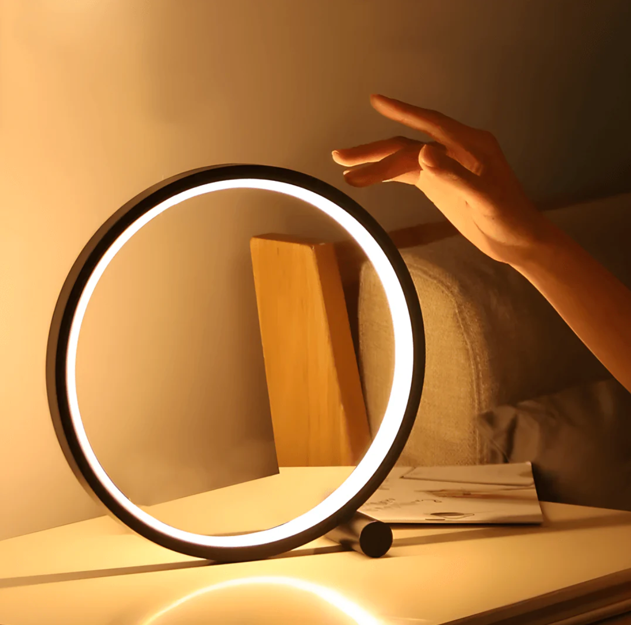 Luminara | Elegant Touch-Controlled Minimalist Table Lamp 0