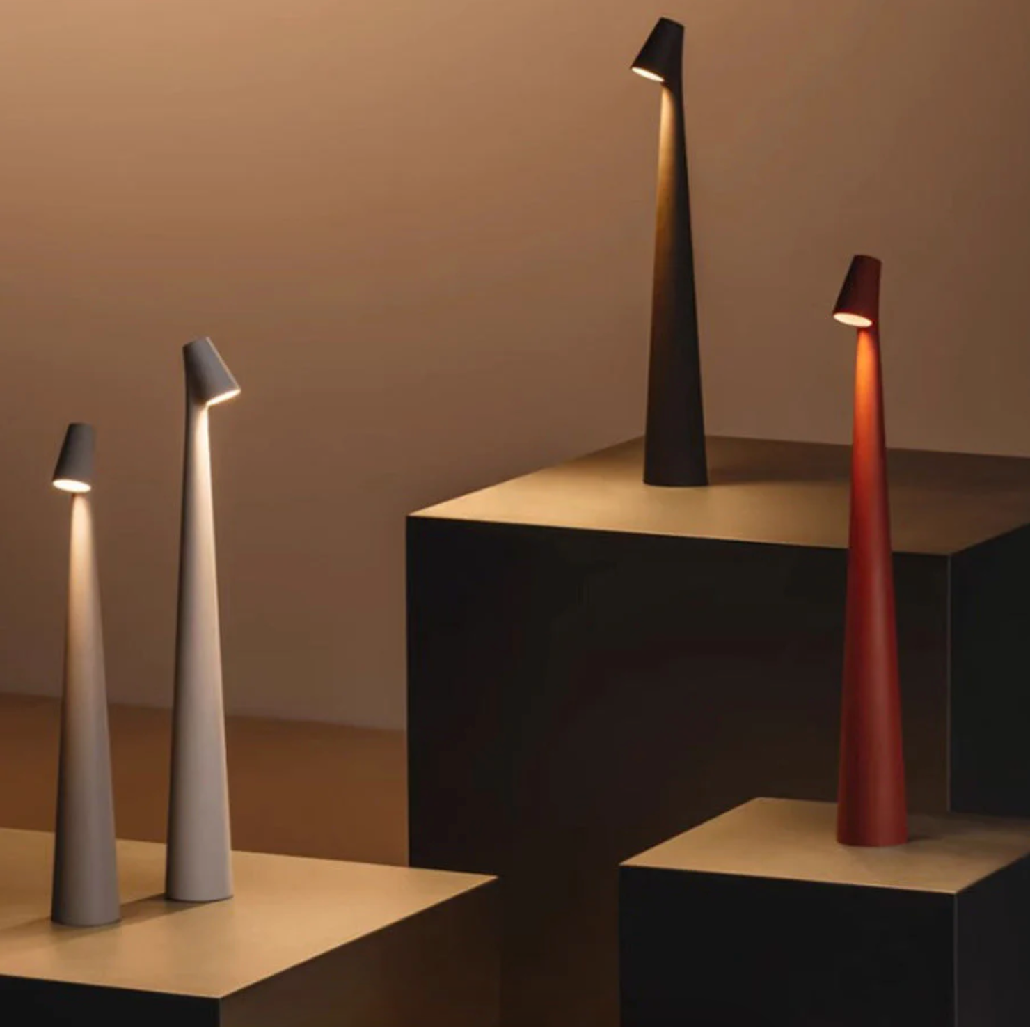 Luminara | Modern Cordless Aluminum Table Lamp with Dimmable Feature 1