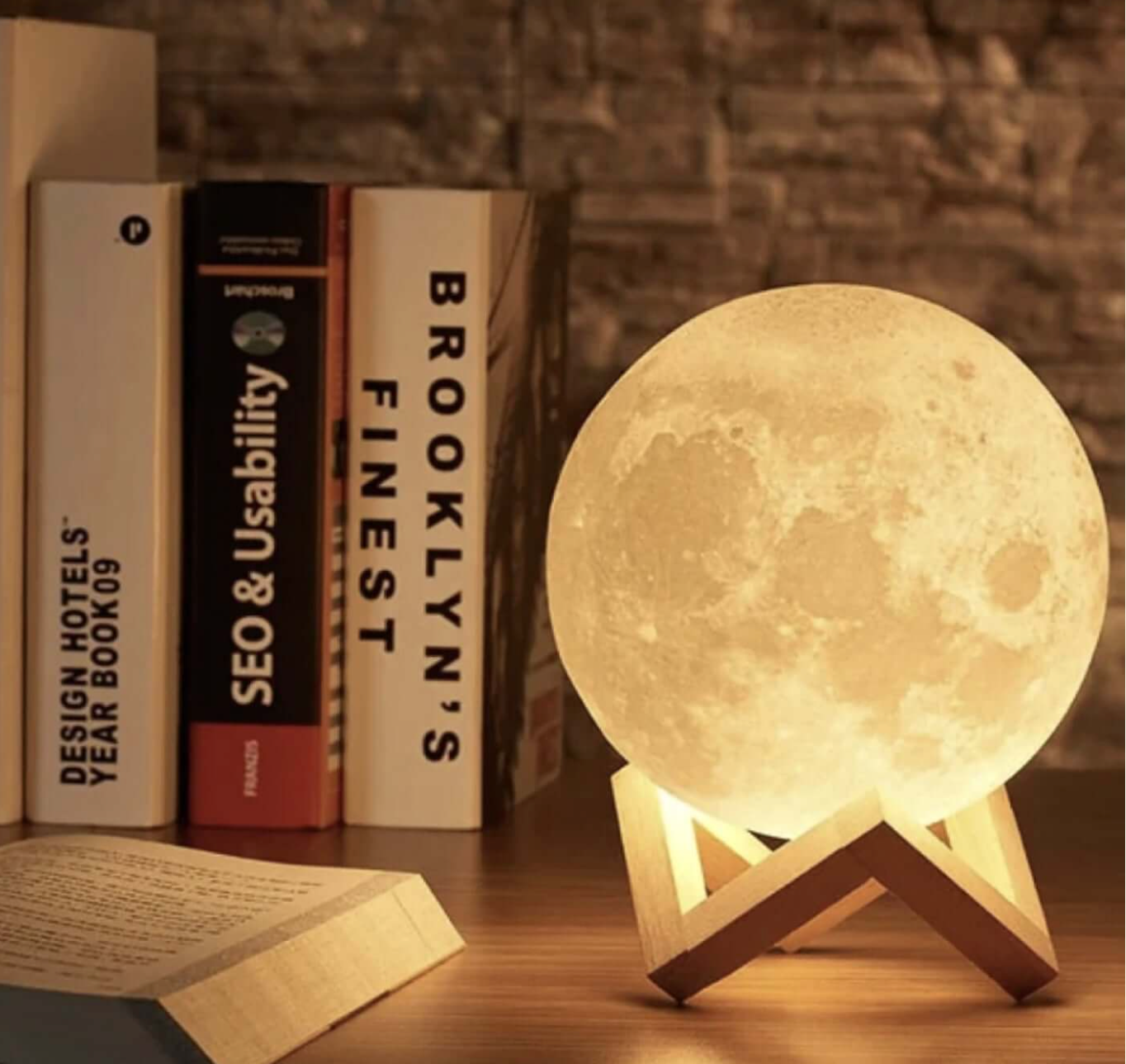 Lunara | Enchanting Cordless LED Moon Table Lamp with Remote Control 0