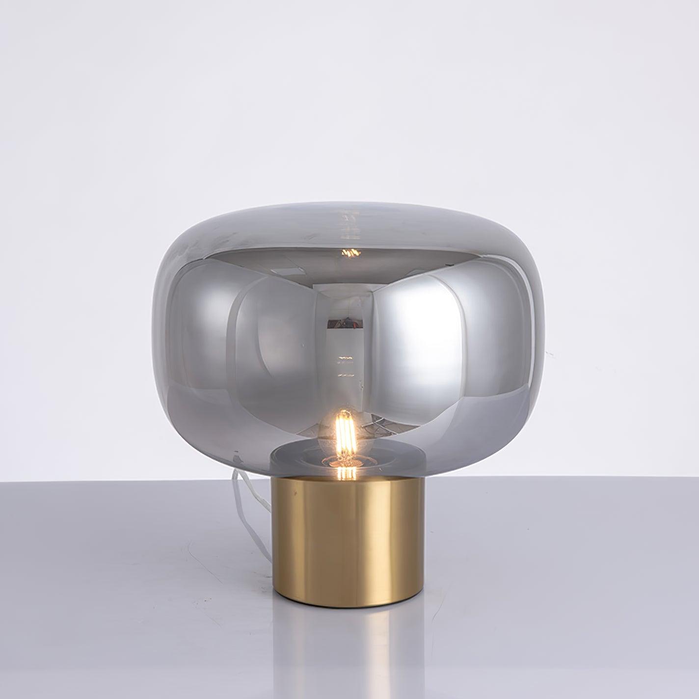 Mushroom Glow | Elegant Nostalgic Table Lamp with Gold Base 11