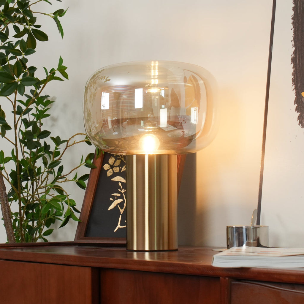 Mushroom Glow | Elegant Nostalgic Table Lamp with Gold Base 8