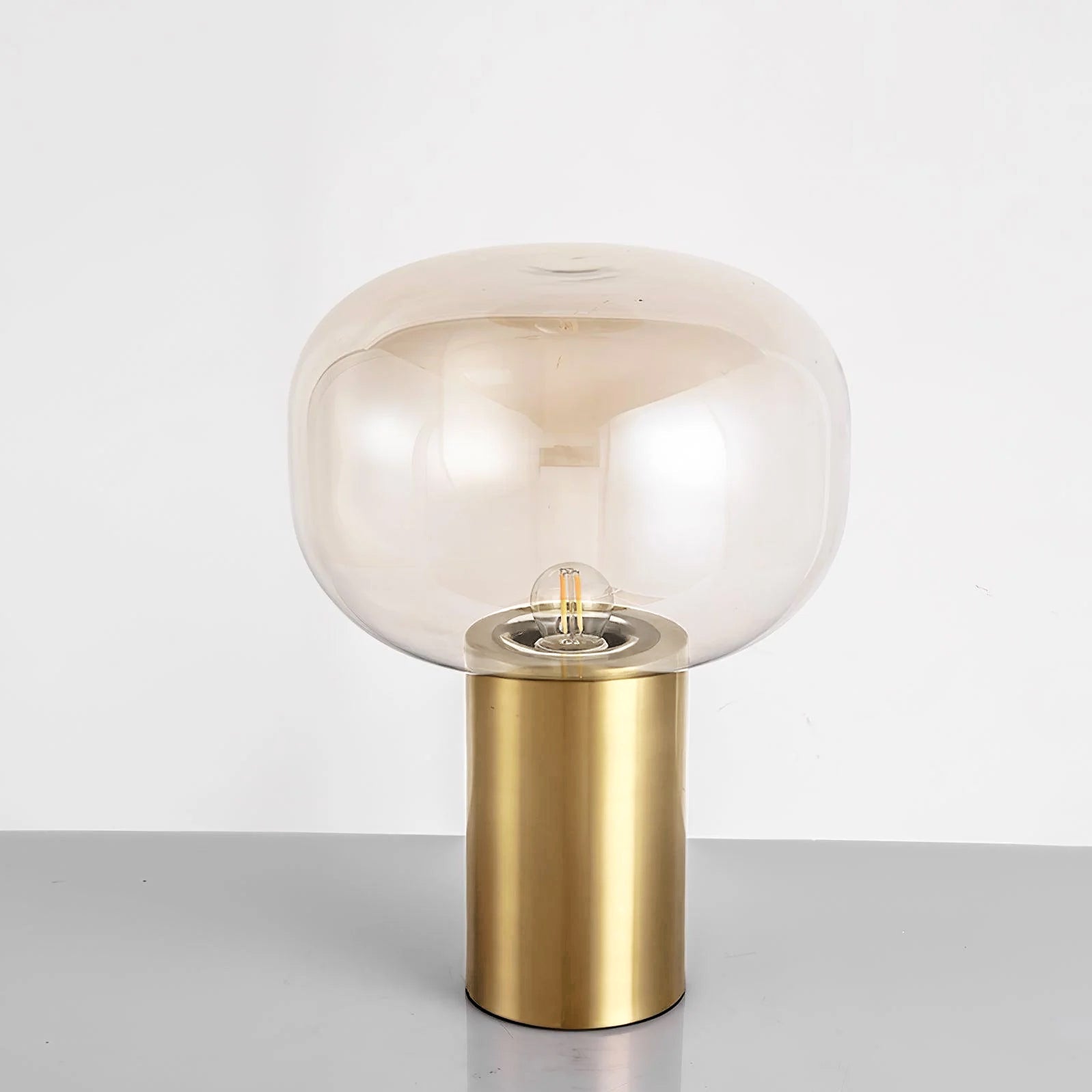 Mushroom Glow | Elegant Nostalgic Table Lamp with Gold Base 9
