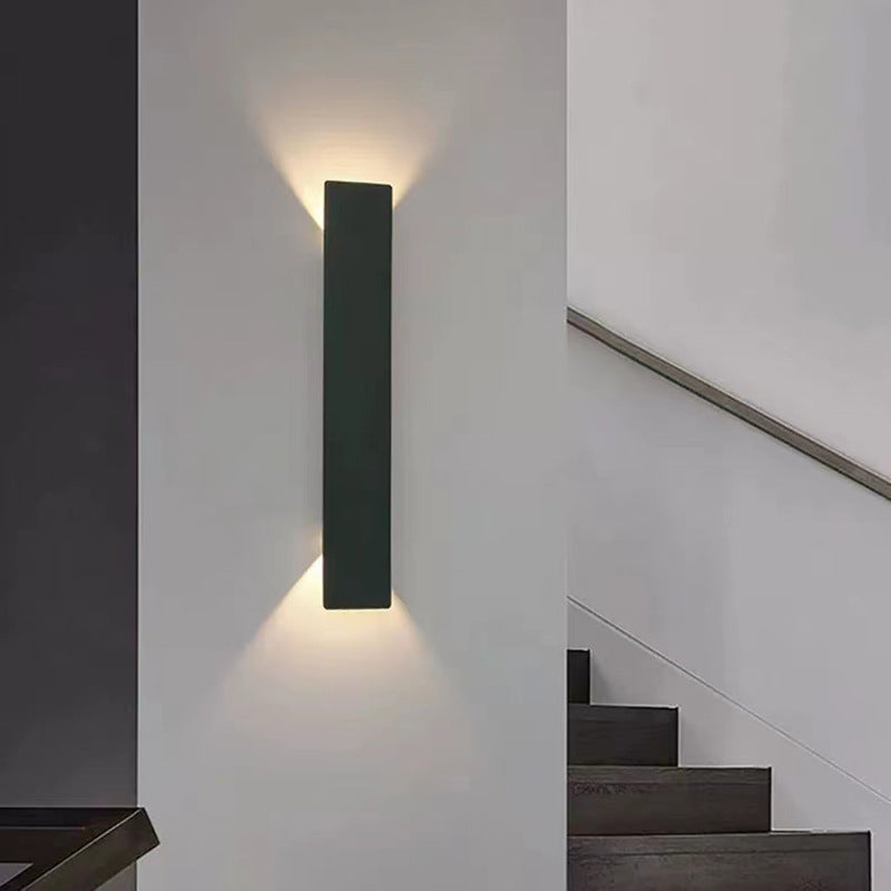 Milo Outdoor Wall Light | Modern Linear Design, Waterproof IP65 - 5