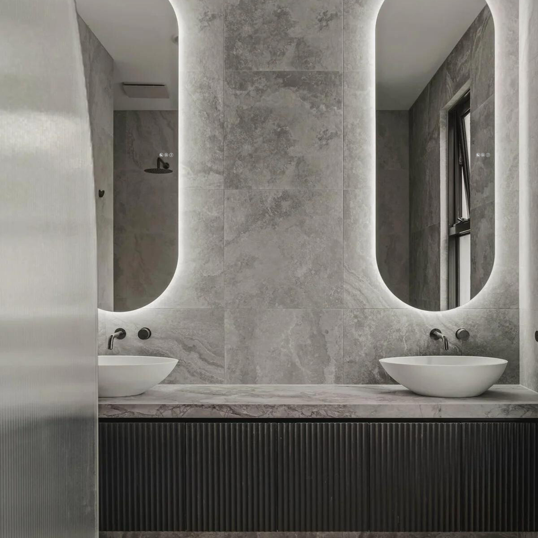 Palermo | Elegant Smart LED Oval Dressing Mirror with Bluetooth Audio 3