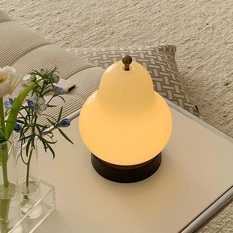 PearlGlow | Elegant Vintage Inspired Table Lamp for Bedroom Ambiance 2