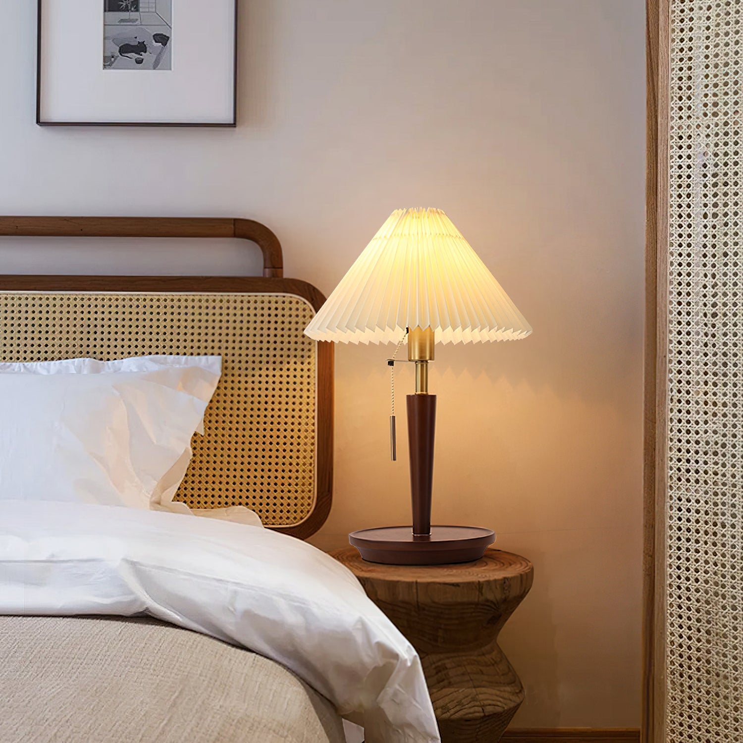 Polina | Elegant Minimalist Linen Table Lamp for Bedroom or Living Room 3