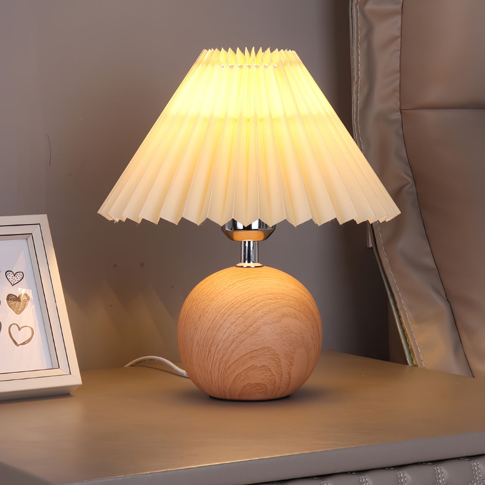 Wooden Pleated Design | Elegant Vintage Table Lamp for Living Room 2